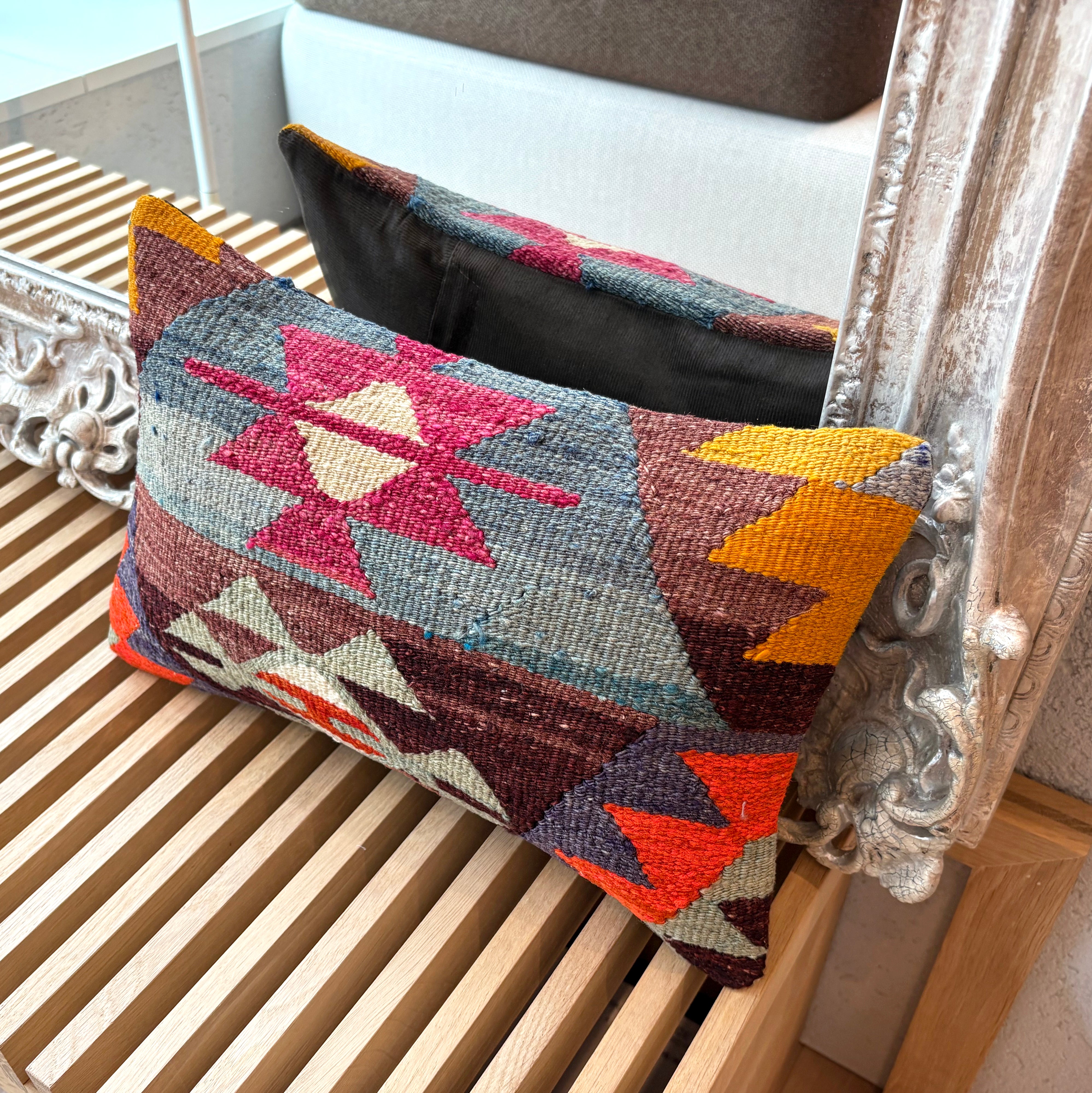 Kilim Cushion 25×40㎝ – キリム屋さん.com