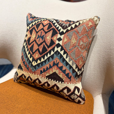 オールドキリム キリムクッションカバー　40×40㎝　(C-15607)