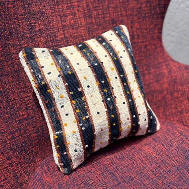 オールドキリムクッションカバー　30×30㎝　(C-15671)