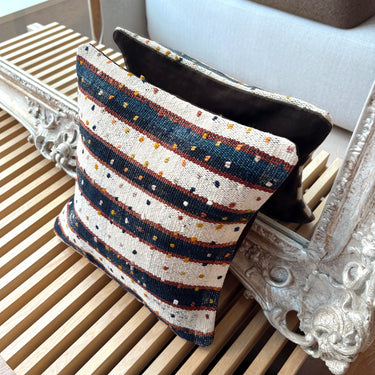 オールドキリムクッションカバー　30×30㎝　(C-15671)