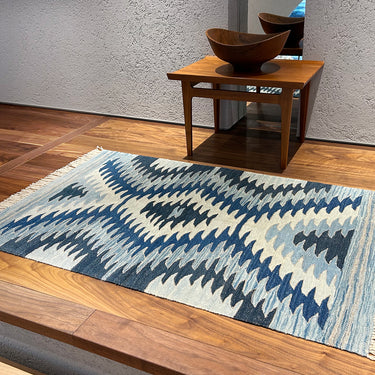 玄関マット トルコ・ロゴバキリム 上質な現代キリム ROGOBA KILIM® キリムラグ　131×85㎝　(No.18439)