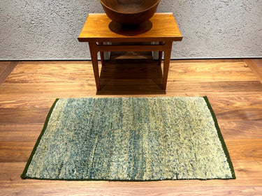 床に敷かれたモダン・トゥル（No.02175）の写真2