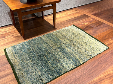 床に敷かれたモダン・トゥル（No.02175）の写真3