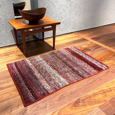 床に敷かれたモダン・トゥル（No.02181）の写真2