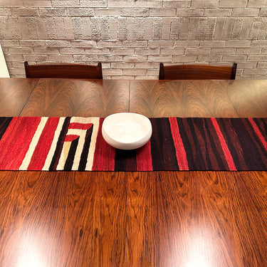 テーブルランナー＆テーブルセンター  トルコ・ロゴバキリム  上質な現代キリム  ROGOBA KILIM®  124×32㎝　(No.22304)