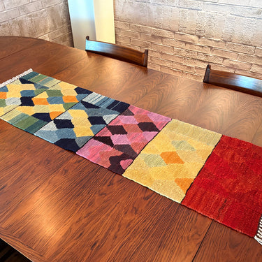 テーブルランナー＆テーブルセンター ROGOBA KILIM® 上質な現代キリム トルコ・ロゴバキリム　121×36㎝　(No.22985)