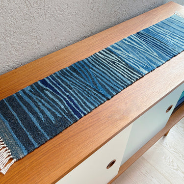 テーブルランナー＆テーブルセンター  ROGOBA KILIM® 上質な現代キリム トルコ・ロゴバキリム　109×23㎝　(No.23323)