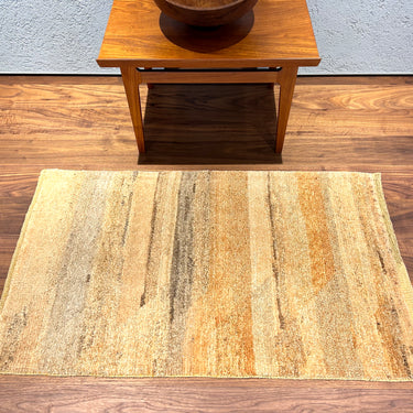 床に敷かれたモダン・トゥル（No.02712）の写真2