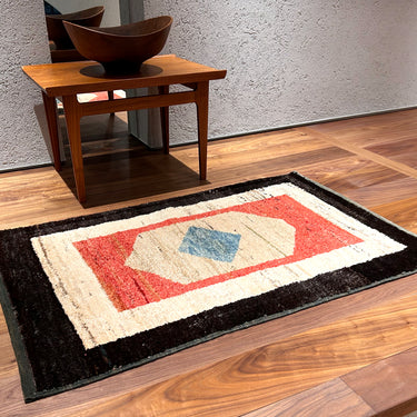 机前に置かれたモダン・トゥル（No.02718）の写真1