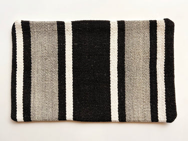 キリムクッション(C-15443)の全体写真