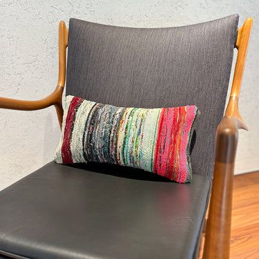 オールドキリム（裂き織り） キリムクッションカバー　22×42㎝　(C-10770)