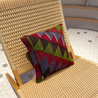 オールドキリム キリムクッションカバー　35×35㎝　(C-12204)