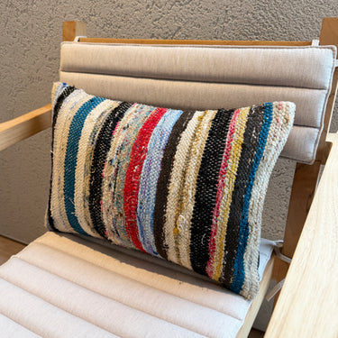 オールドキリム（裂き織り） キリムクッションカバー　30×45㎝　(C-14022)