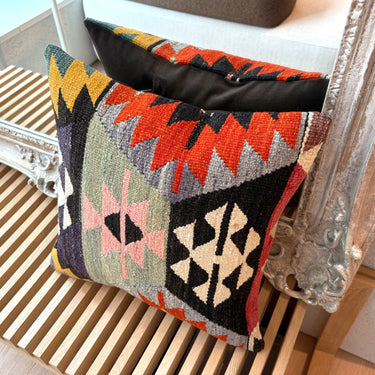 オールドキリム キリムクッションカバー　40×40㎝　(C-15527)