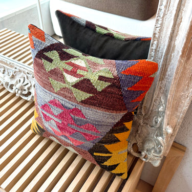 オールドキリム キリムクッションカバー　35×35㎝　(C-15552)