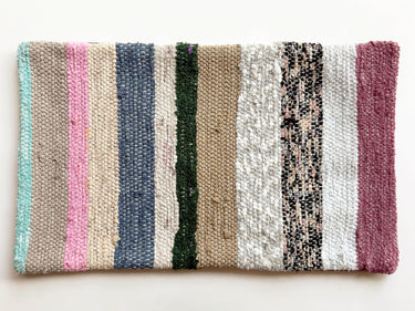 キリムクッション（C-15579）の全体写真