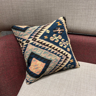 オールドキリム キリムクッションカバー　40×40㎝　(C-15604)