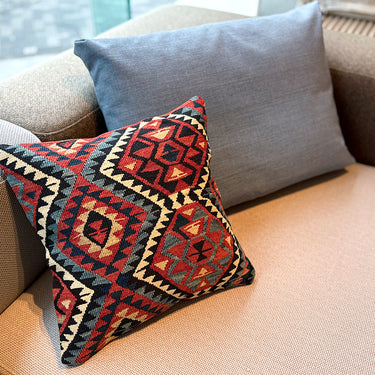 オールドキリム キリムクッションカバー　40×40㎝　(C-15606)