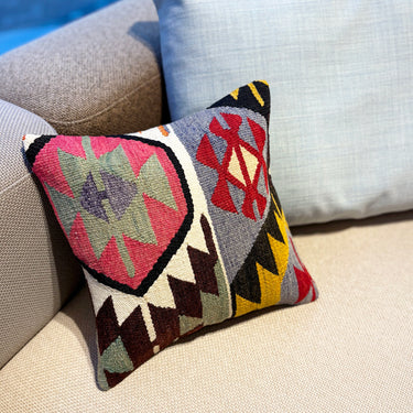 オールドキリム キリムクッションカバー　35×35㎝　(C-15755)