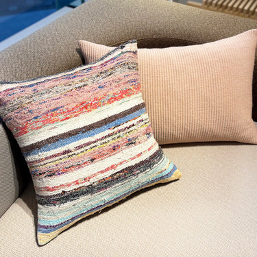 オールドキリム（裂き織り）キリムクッションカバー　45×45㎝　(C-15829)