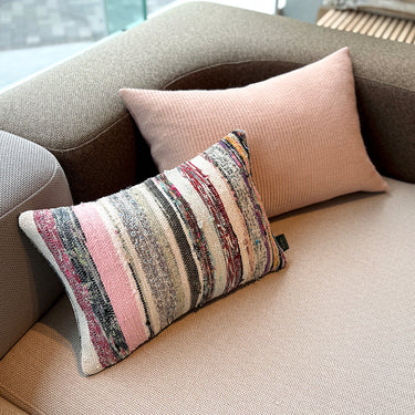 オールドキリム（裂き織り） キリムクッションカバー　※ 両面タイプ　30×45㎝　(C-15879)