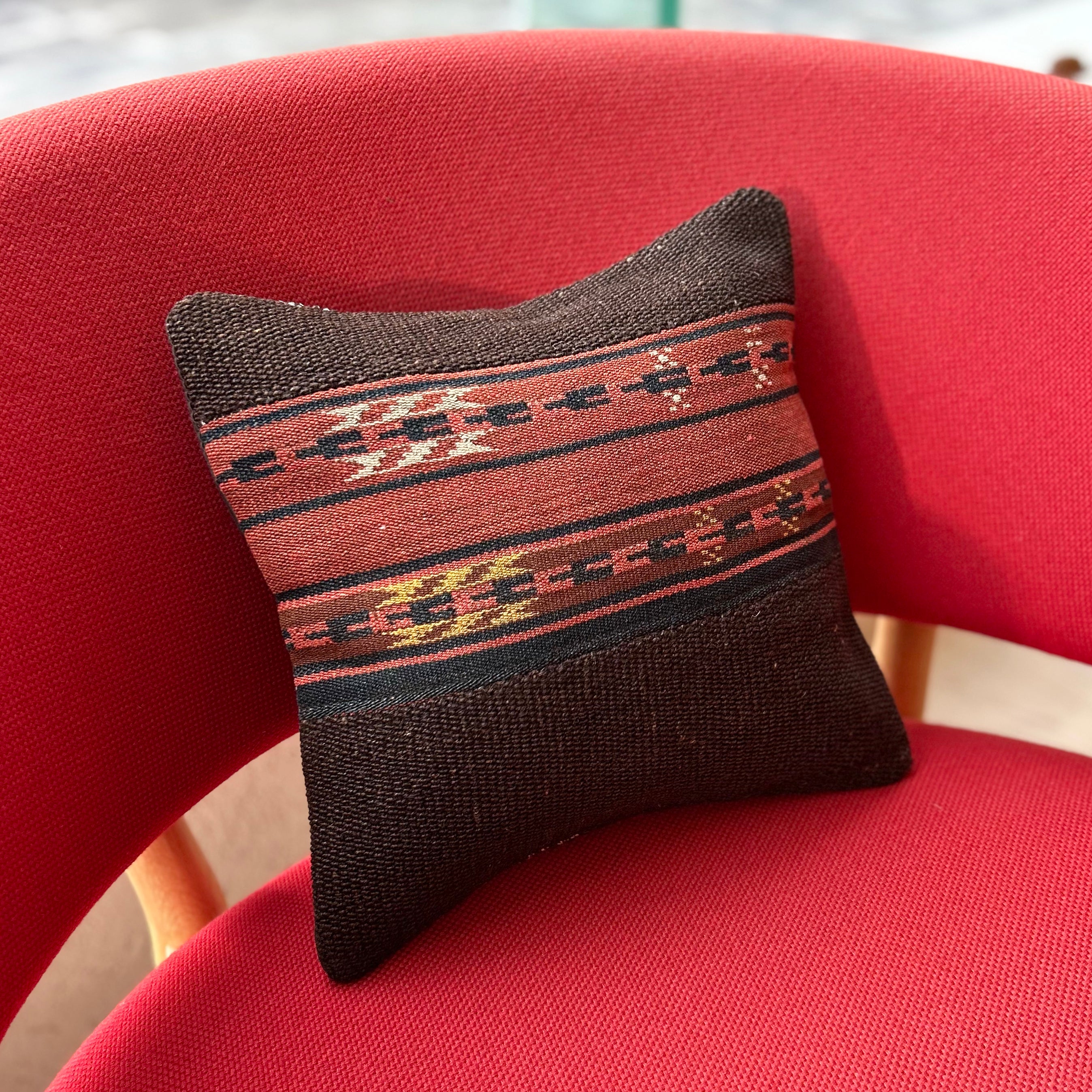 Kilim Cushion 30×30㎝ – キリム屋さん.com