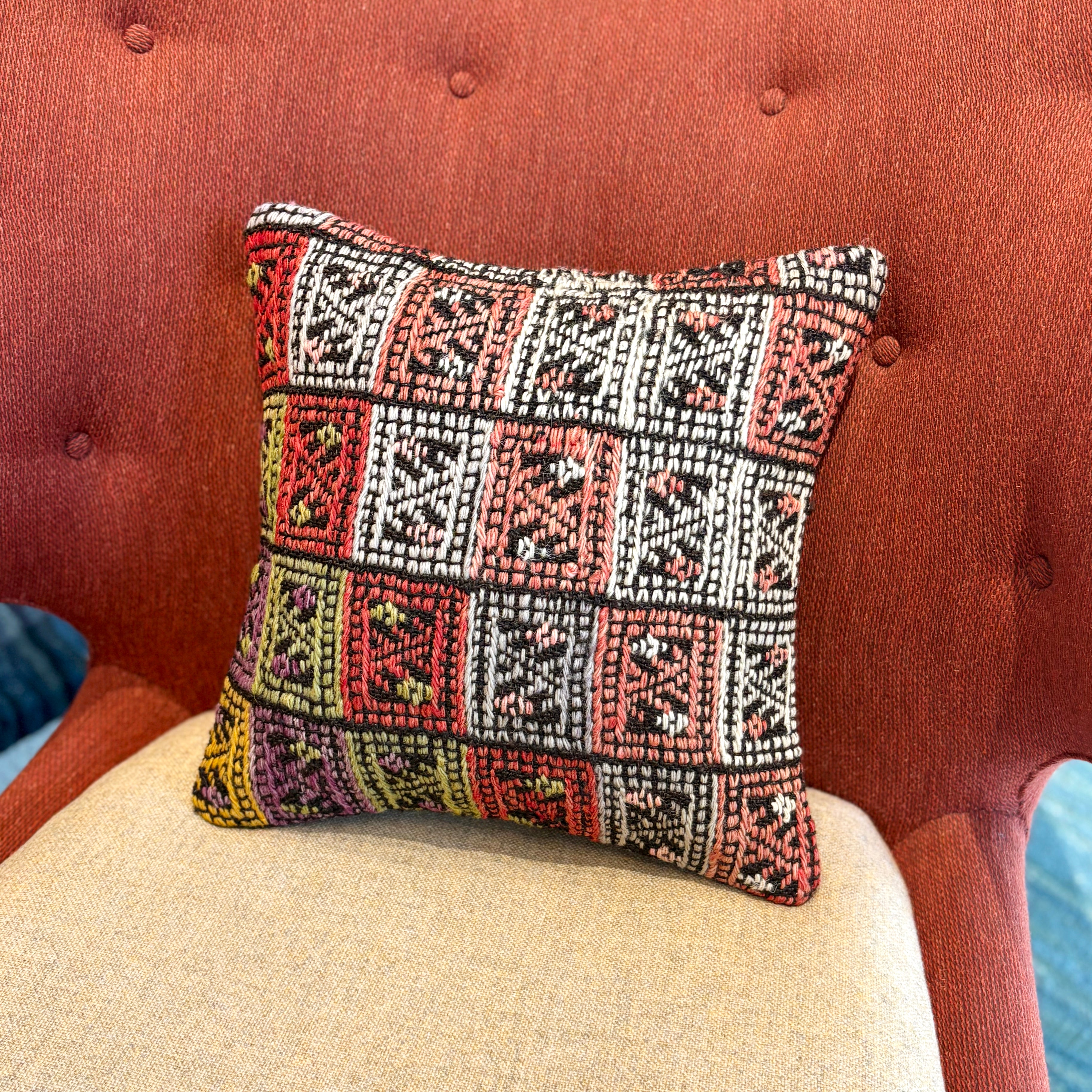 Cushion 35×35㎝ – キリム屋さん.com