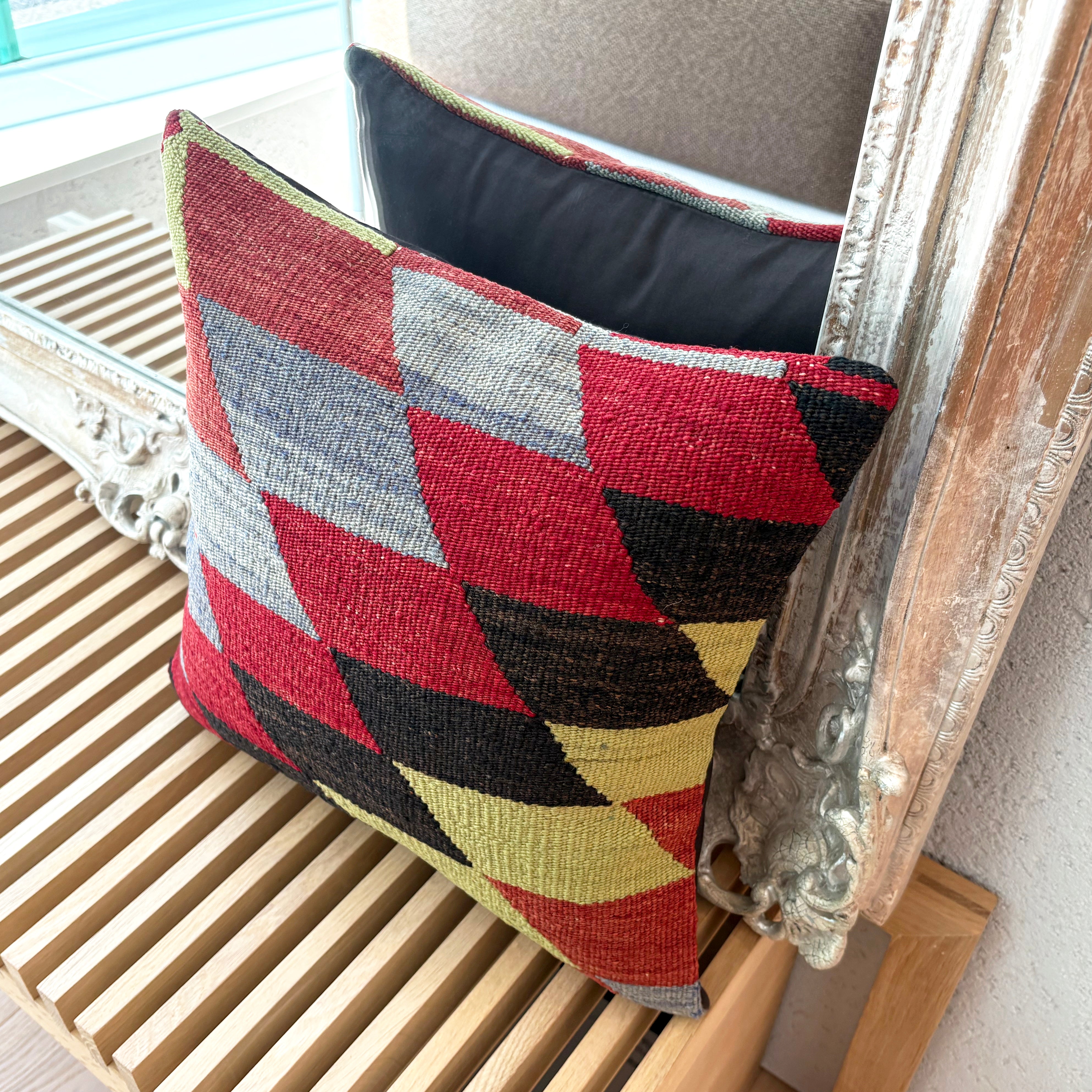 キリムクッション40×40cm 楽天市場】キリム（サイズ（クッションカバー）40 × 40cm