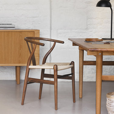 【キャンペーン対象】CH24 (Yチェア) ウォルナット CARL HANSEN & SØN （カール・ハンセン＆サン）