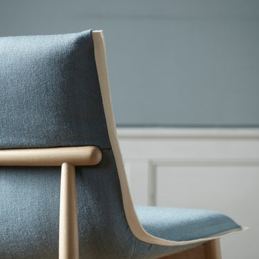 【キャンペーン対象】E004 EMBRACE CHAIR　CARL HANSEN & SØN （カール・ハンセン＆サン）