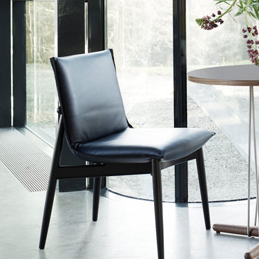 【キャンペーン対象】E004 EMBRACE CHAIR　CARL HANSEN & SØN （カール・ハンセン＆サン）
