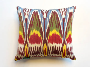 イカット シルククッション(MC-0215)の全体写真2