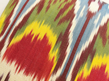 イカット シルククッション(MC-0215)の拡大写真2