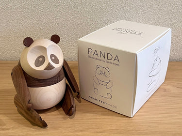 箱とPANDA -LARGE（パンダ）の写真